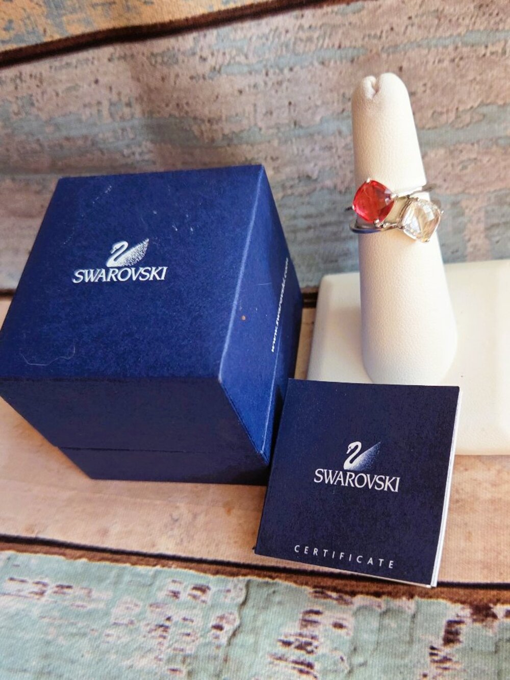 Swarovski LEA Pair of Rings PINK & WHITE Crystal Size: Small/52/6 in New